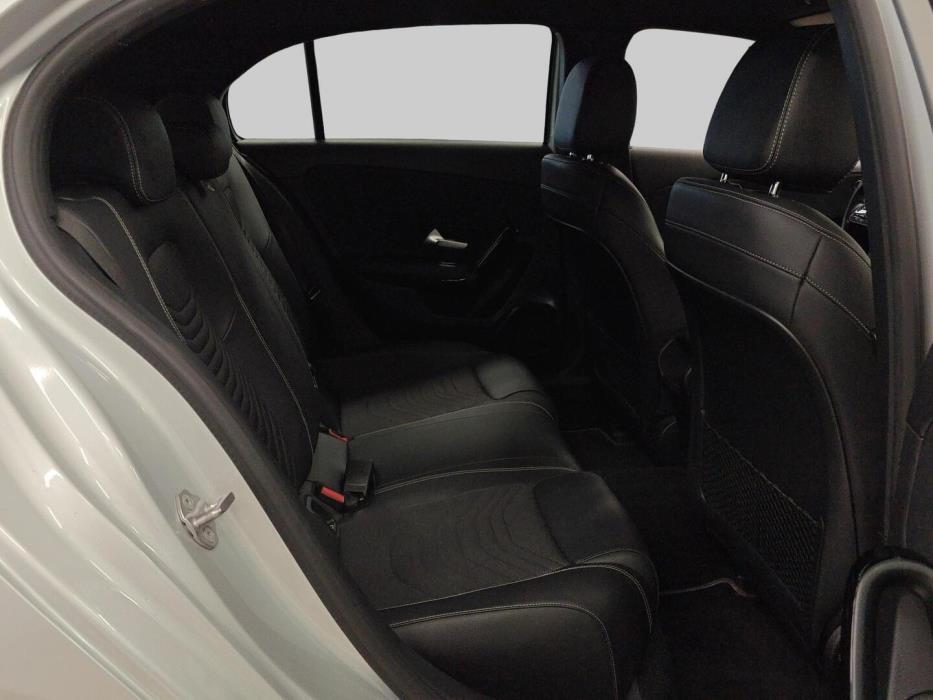 MERCEDES-BENZ A 2019