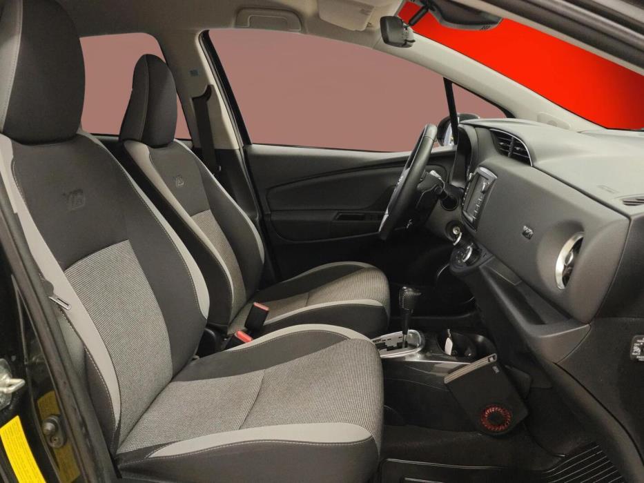 TOYOTA Yaris 2020