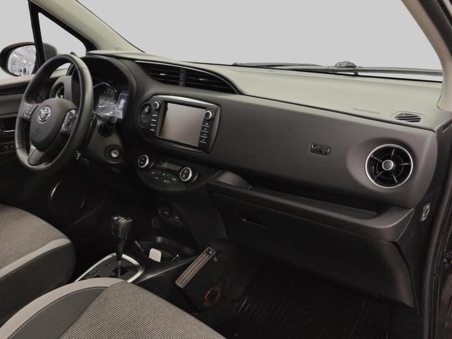 TOYOTA Yaris 2020