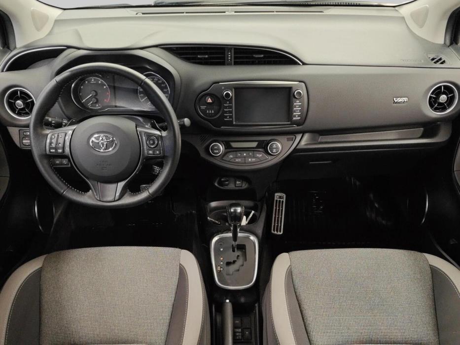 TOYOTA Yaris 2020