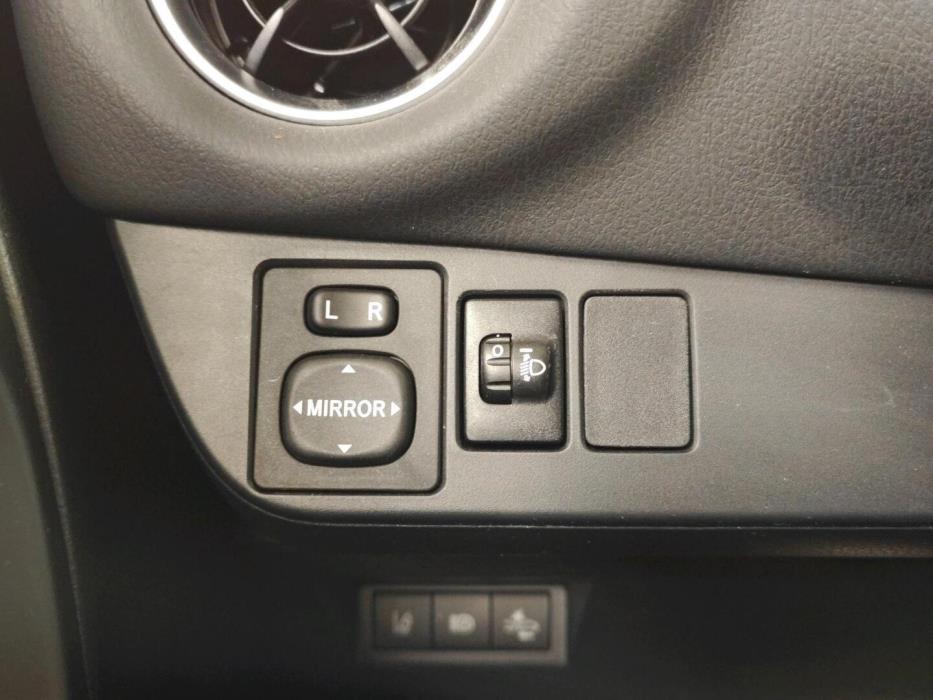 TOYOTA Yaris 2020
