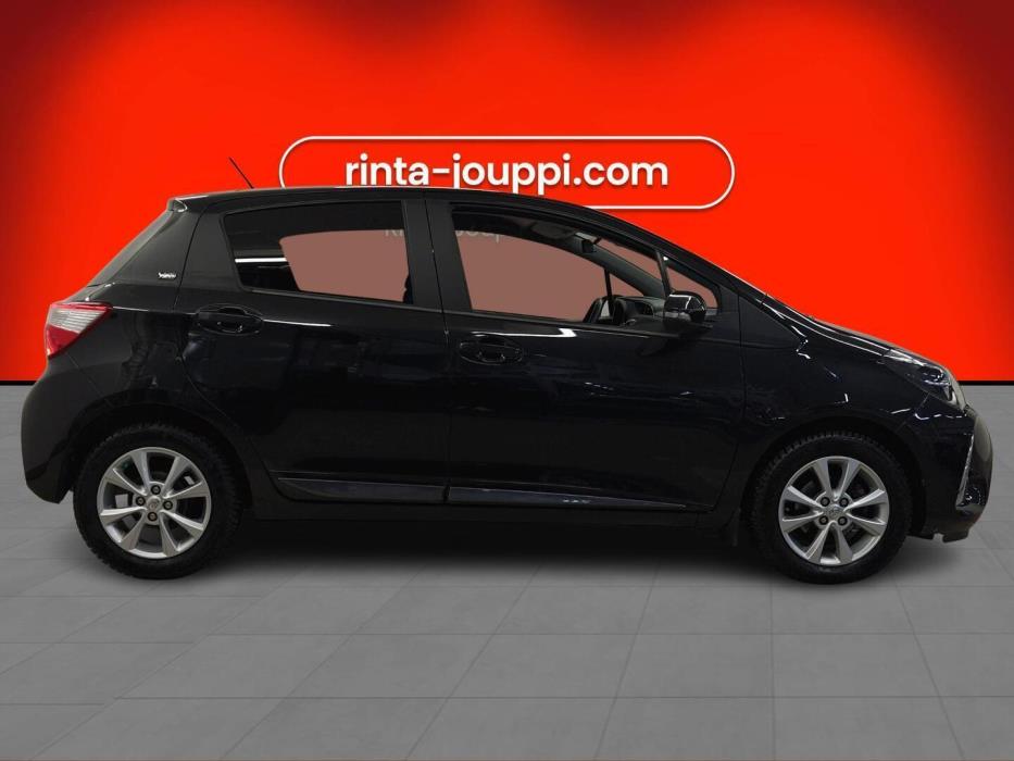 TOYOTA Yaris 2020