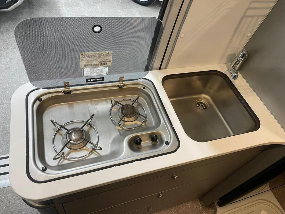 ADRIA TWIN 600 SPT 2015