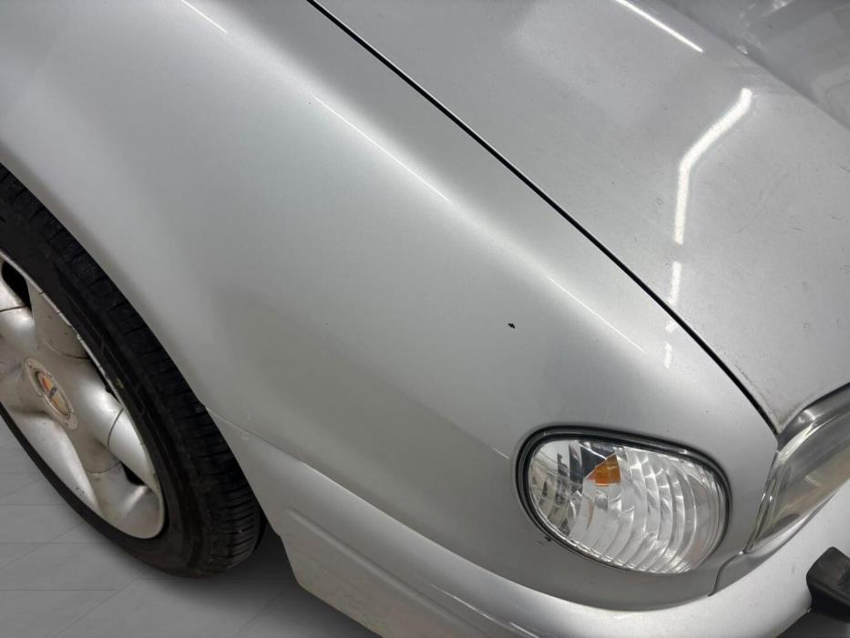 TOYOTA Corolla 2001