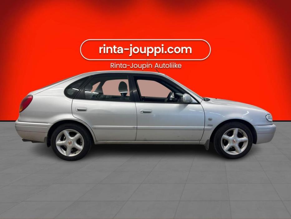 TOYOTA Corolla 2001