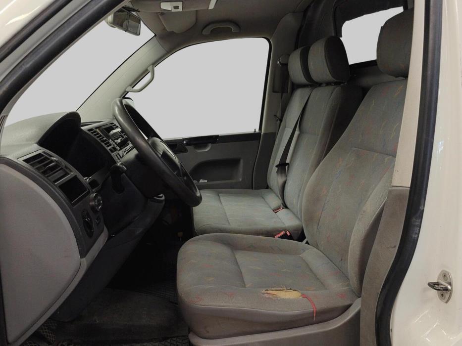 VOLKSWAGEN Transporter 2004
