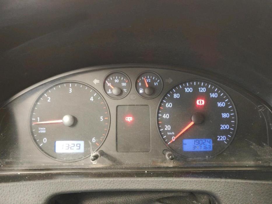 VOLKSWAGEN Transporter 2004