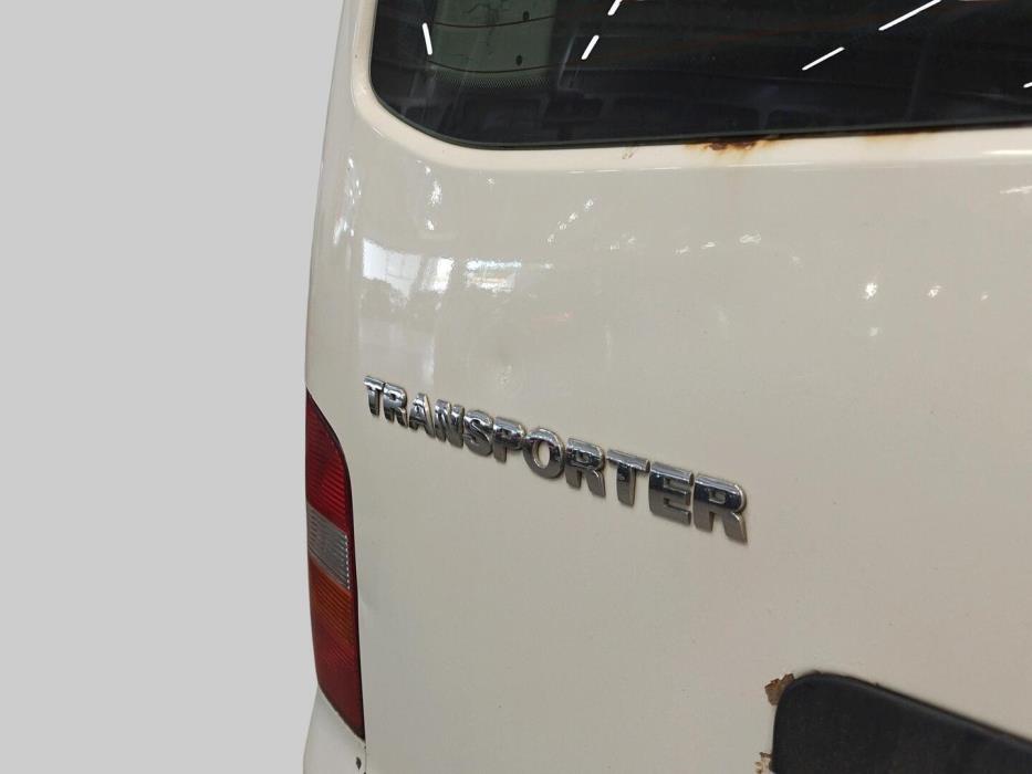 VOLKSWAGEN Transporter 2004