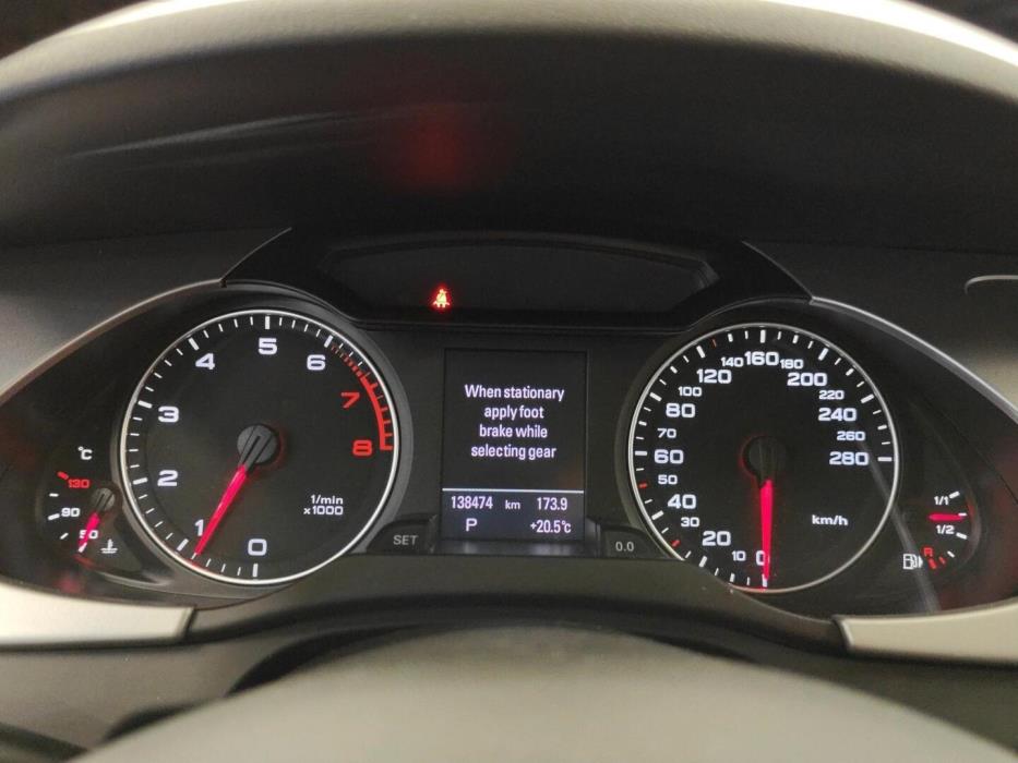 AUDI A4 2011
