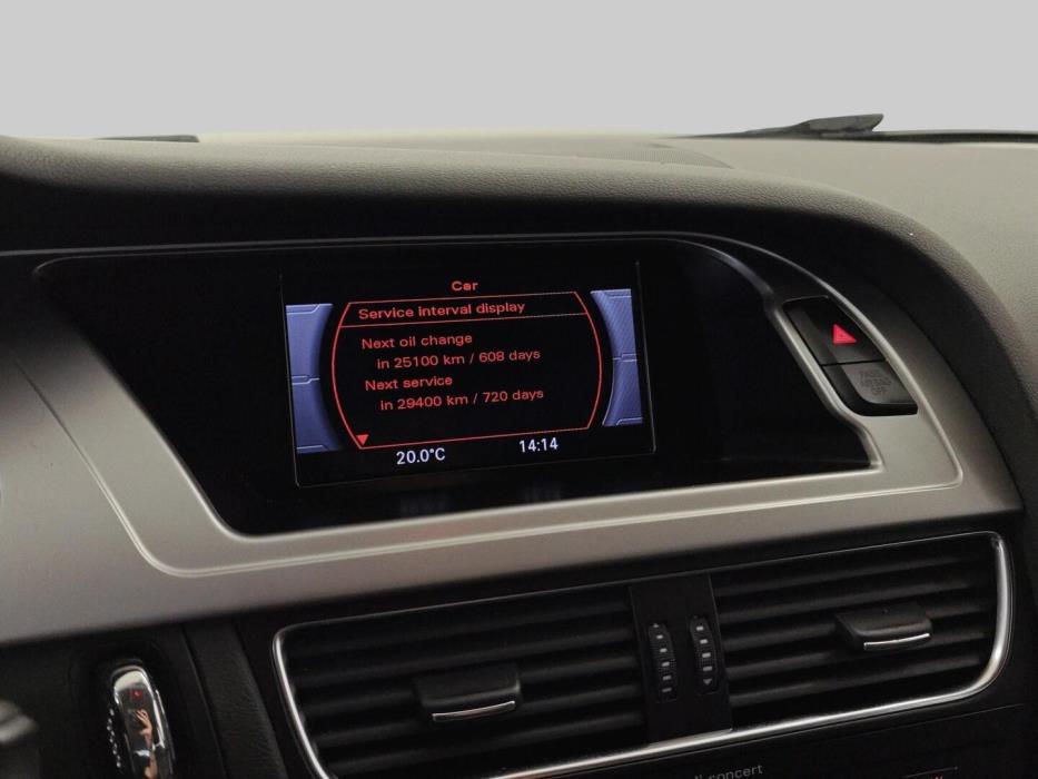 AUDI A4 2011