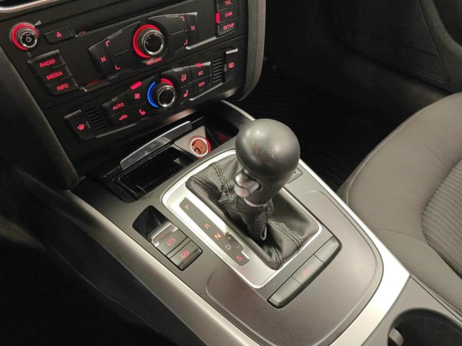 AUDI A4 2011