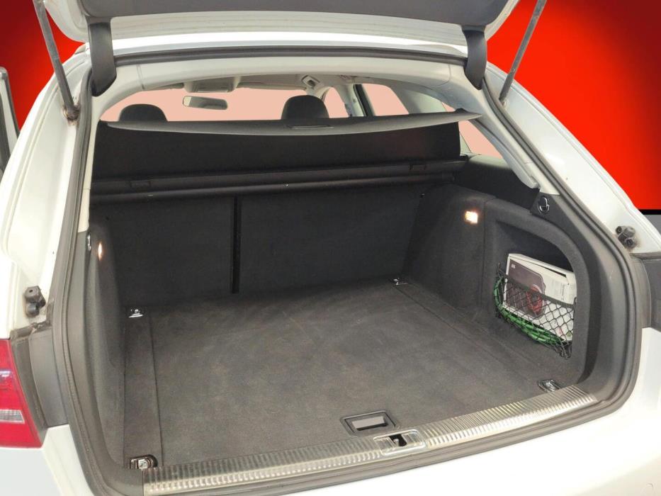 AUDI A4 2011