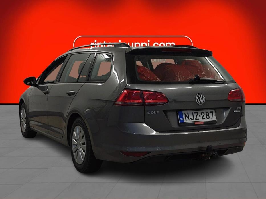 VOLKSWAGEN Golf 2015