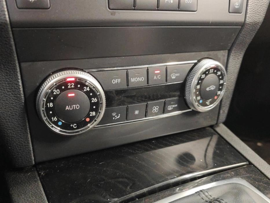 MERCEDES-BENZ GLK 2012