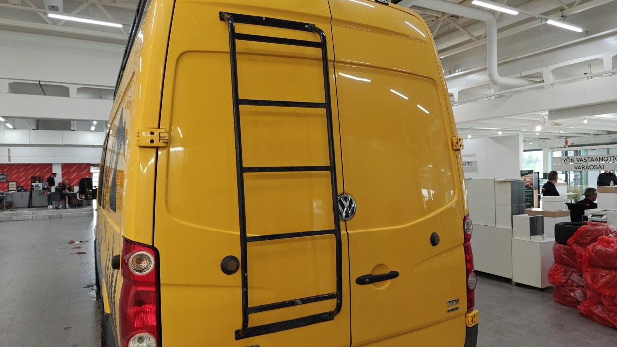 VOLKSWAGEN Crafter 2016