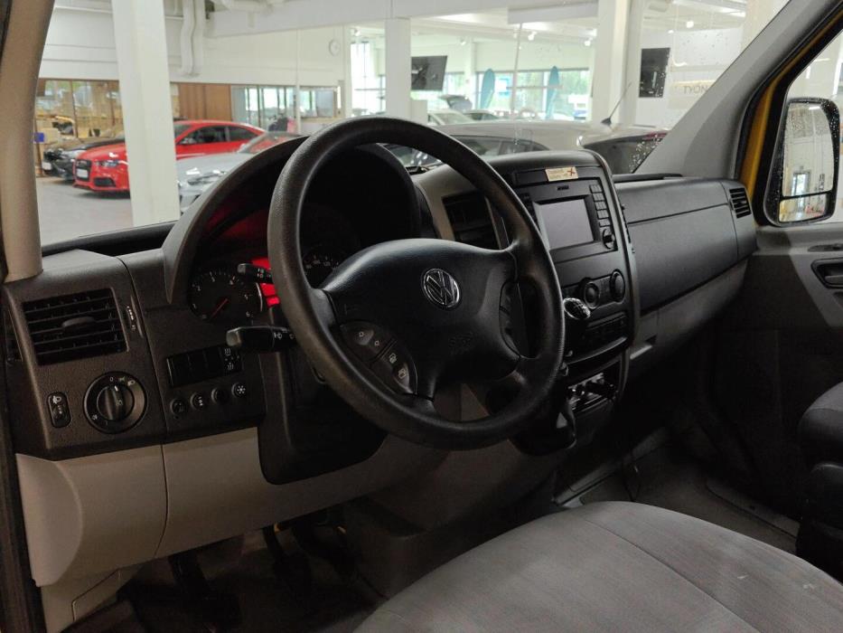 VOLKSWAGEN Crafter 2016