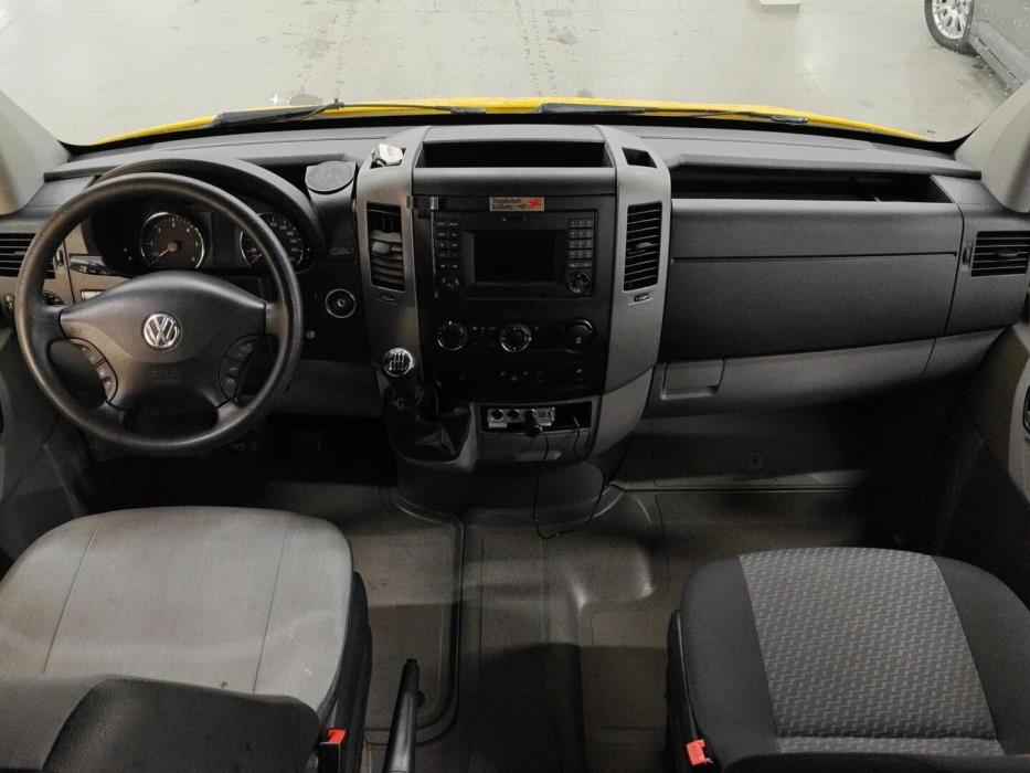 VOLKSWAGEN Crafter 2016