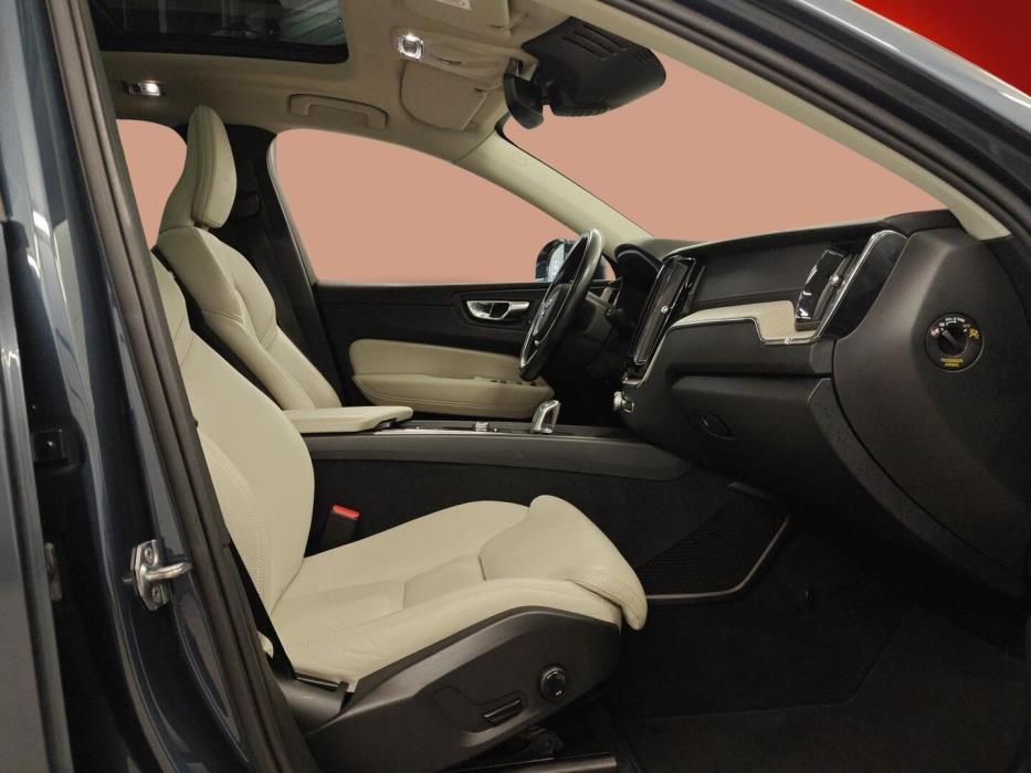 VOLVO XC60 2018
