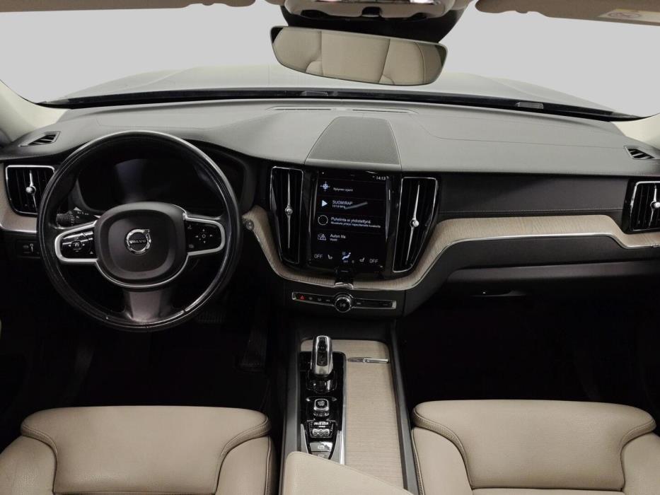 VOLVO XC60 2018
