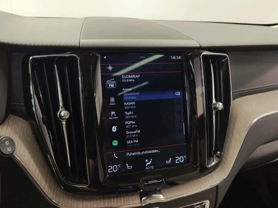 VOLVO XC60 2018