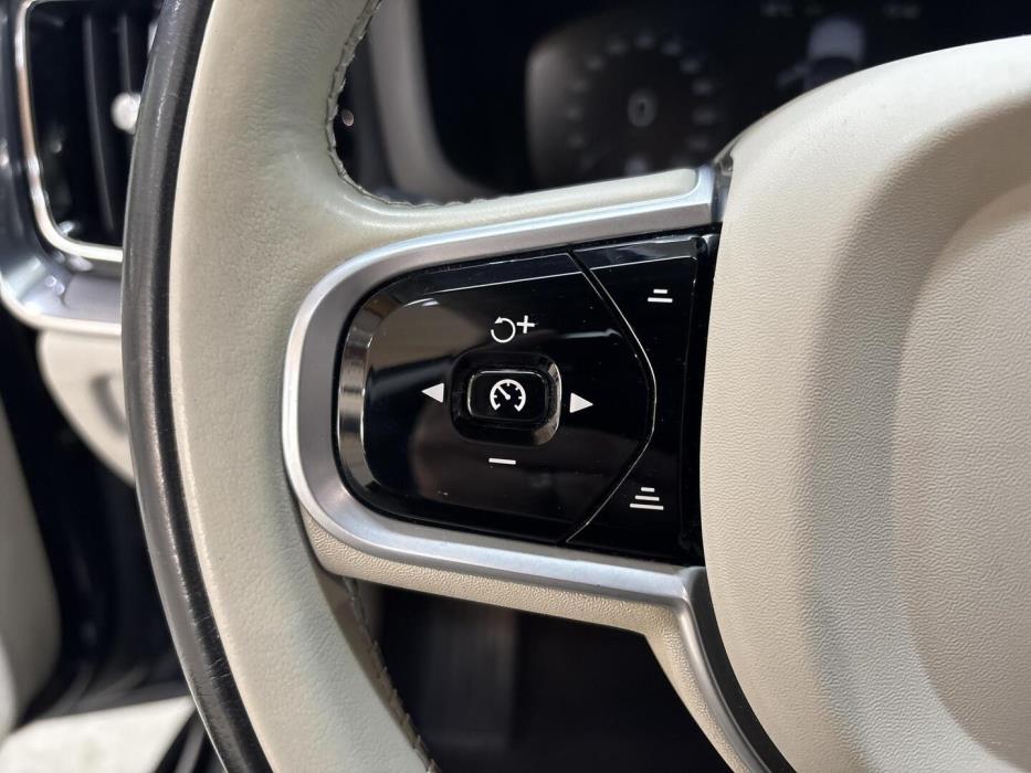 VOLVO V60 2019
