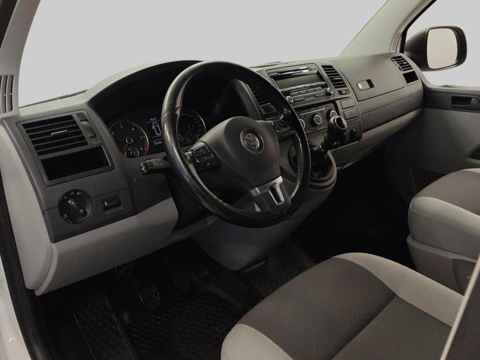 VOLKSWAGEN Transporter 2015