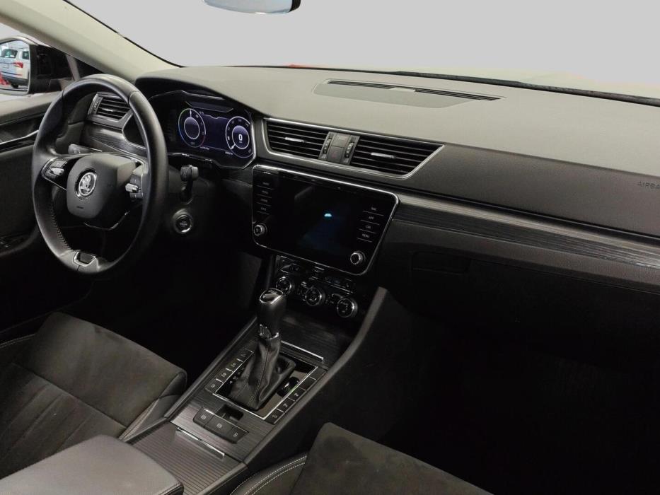 SKODA Superb 2021