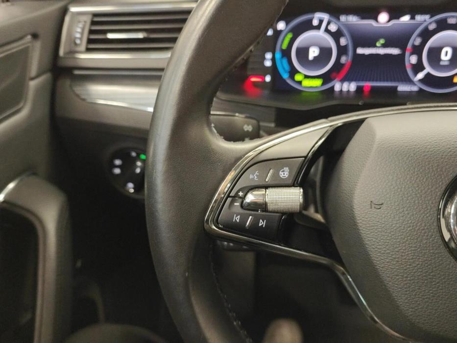 SKODA Superb 2021