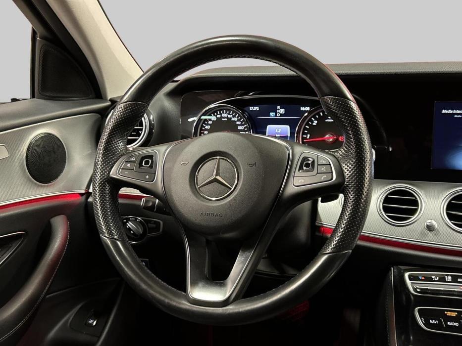 MERCEDES-BENZ E 2017