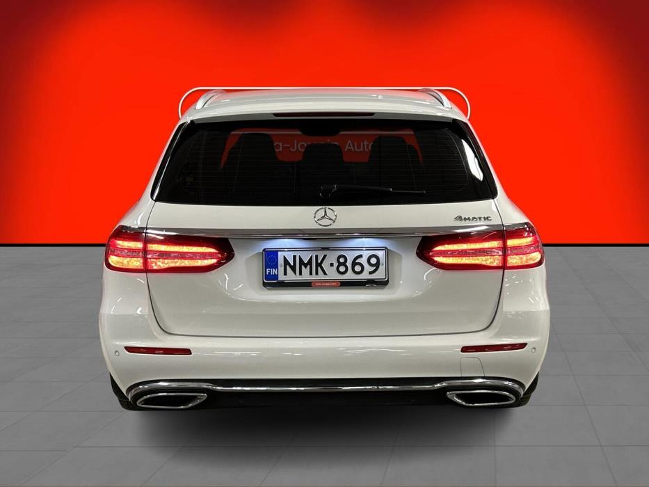 MERCEDES-BENZ E 2017