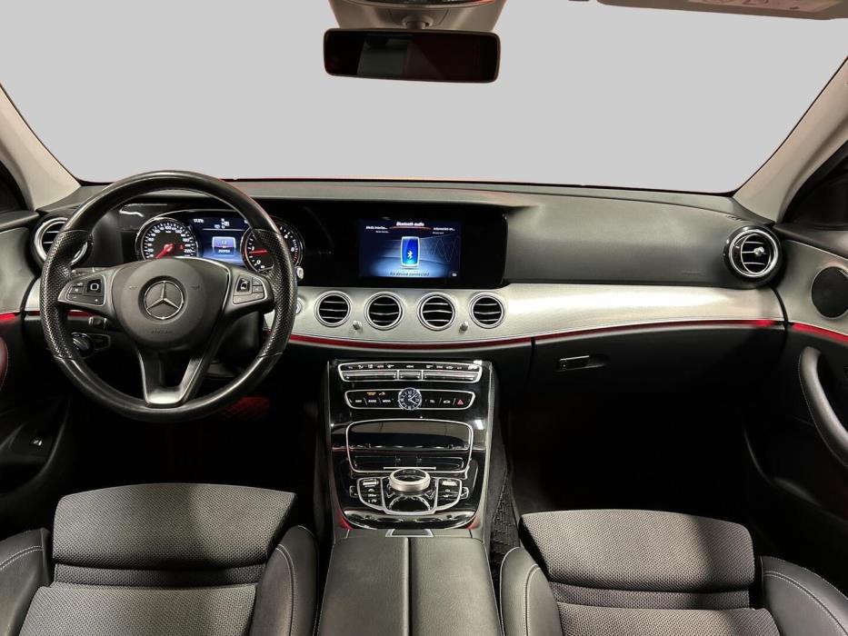 MERCEDES-BENZ E 2017