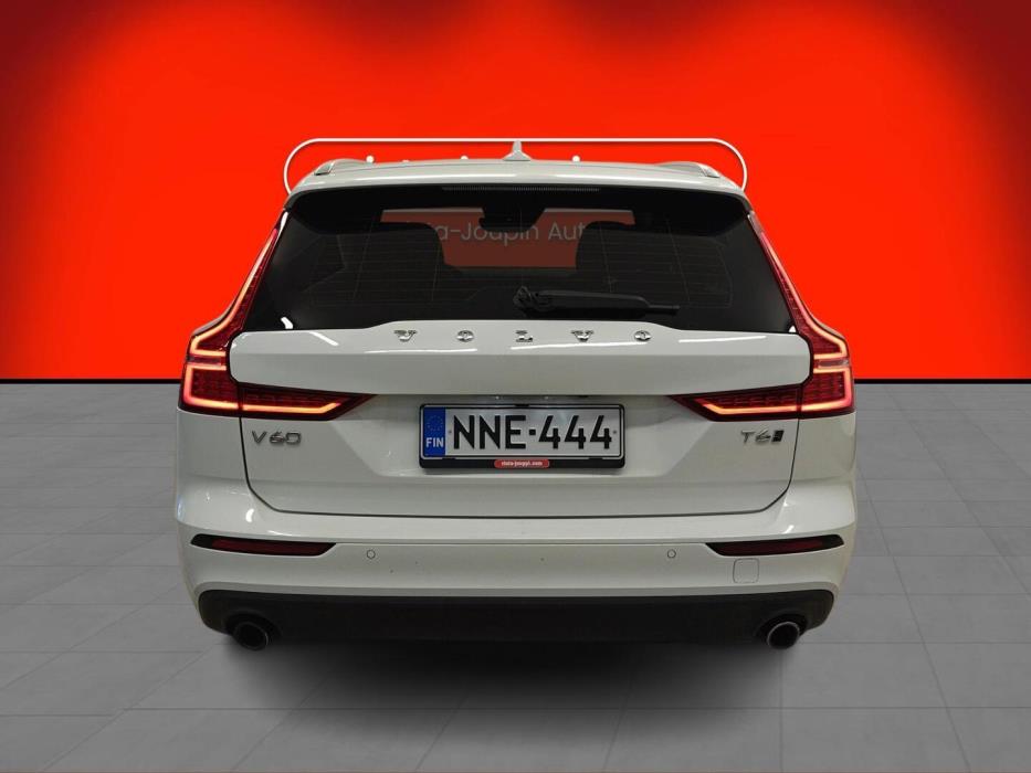 VOLVO V60 2020