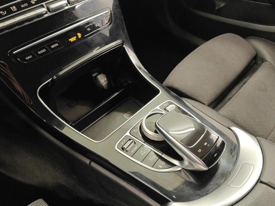 MERCEDES-BENZ C 2019