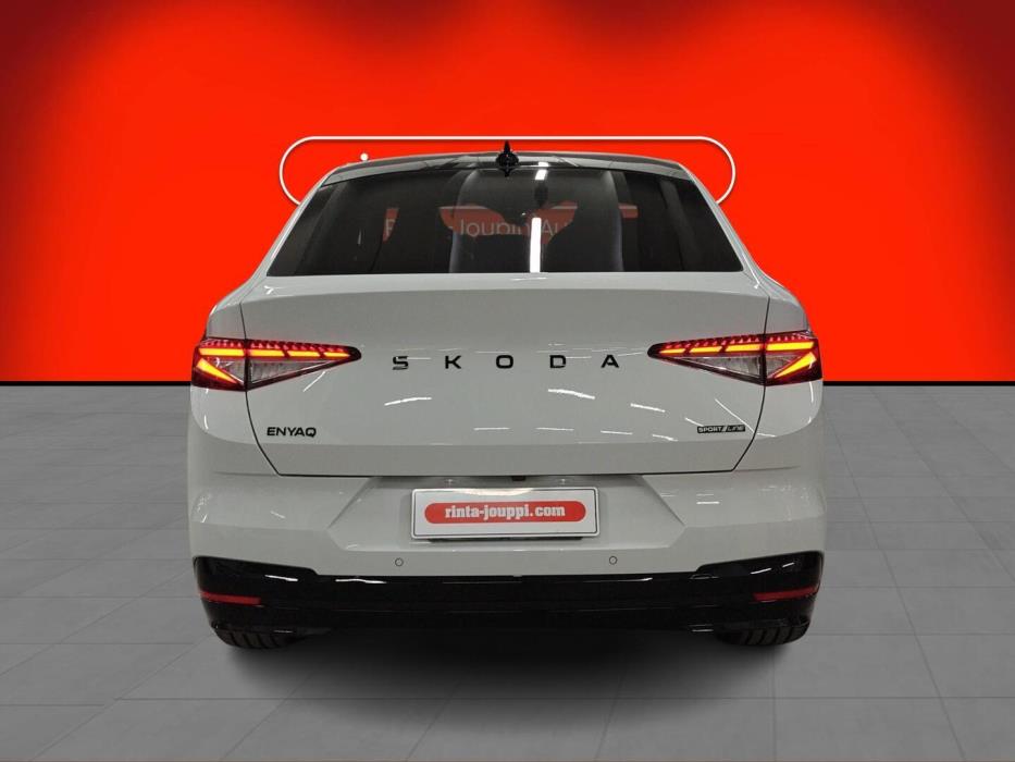 SKODA Enyaq 2025