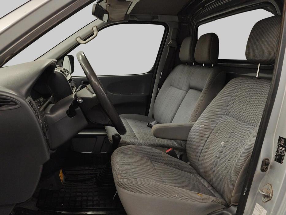 TOYOTA HIACE 2006