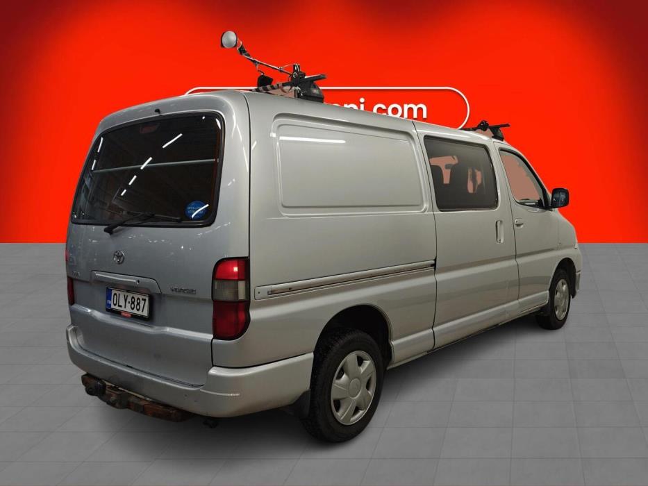 TOYOTA HIACE 2006