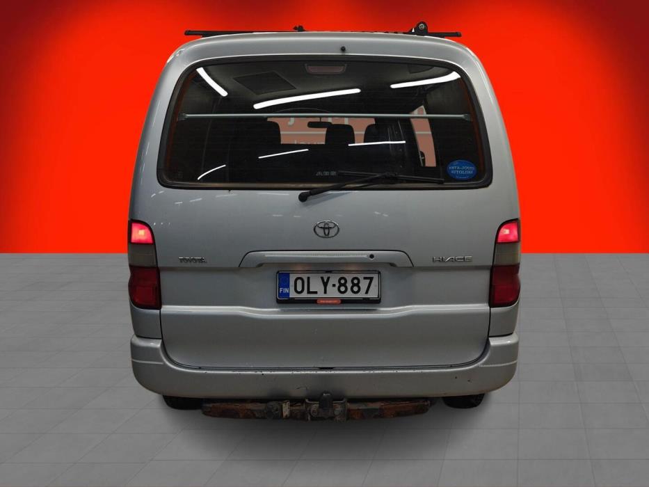 TOYOTA HIACE 2006