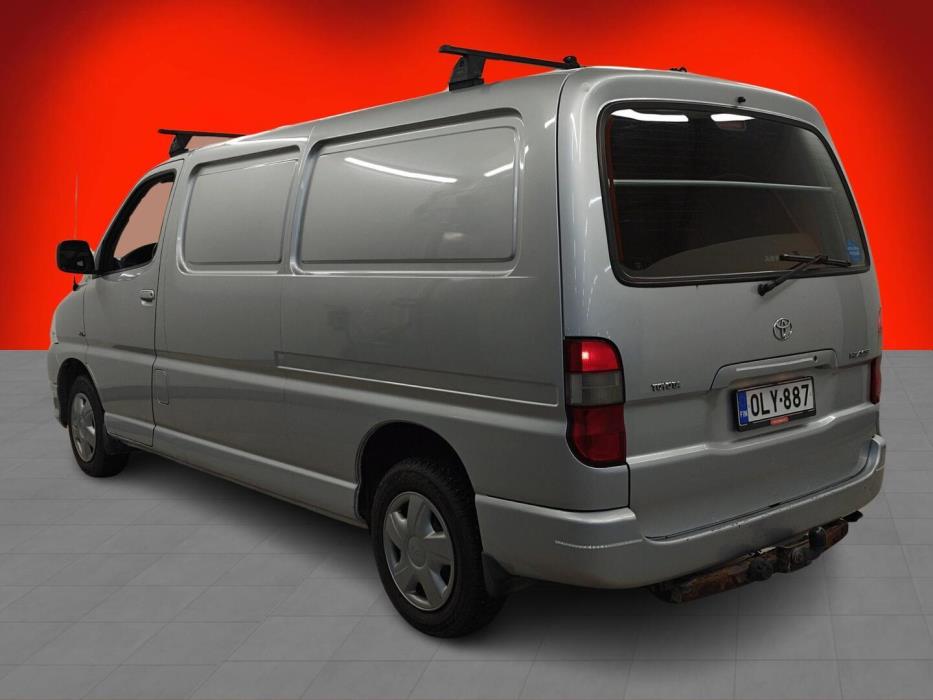 TOYOTA HIACE 2006