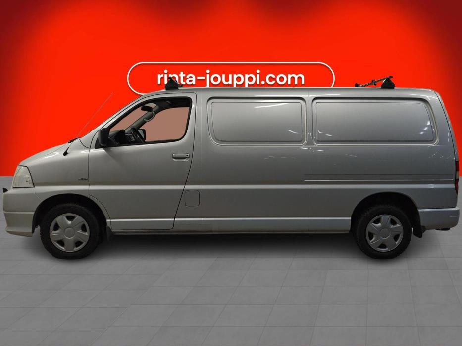 TOYOTA HIACE 2006