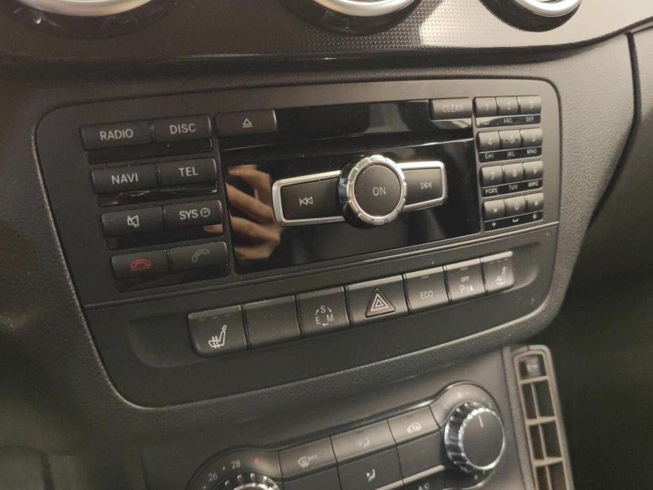 MERCEDES-BENZ B 2013