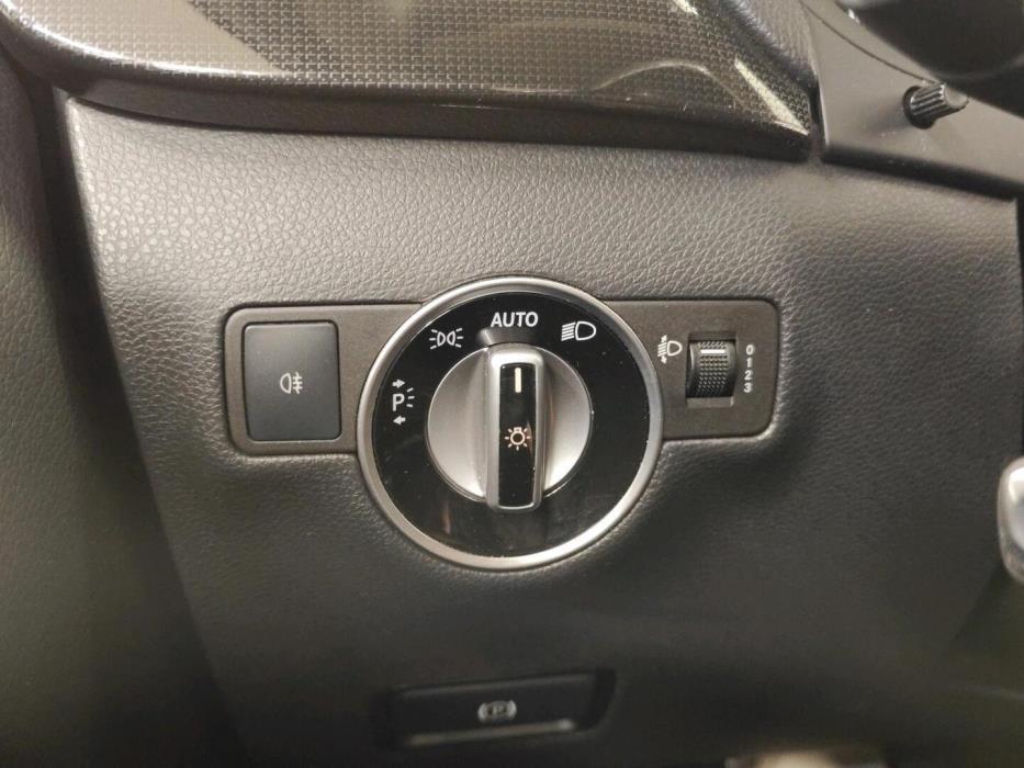 MERCEDES-BENZ B 2013