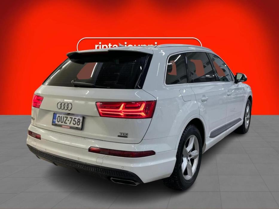 AUDI Q7 2016