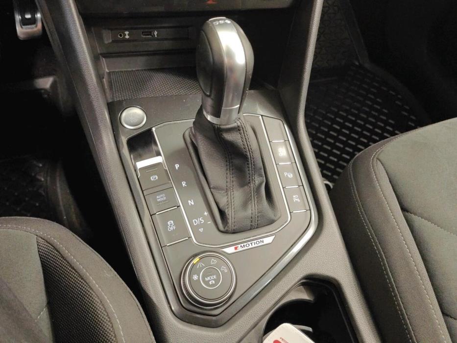 VOLKSWAGEN Tiguan 2017