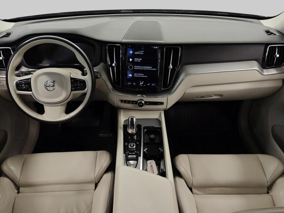 VOLVO XC60 2018