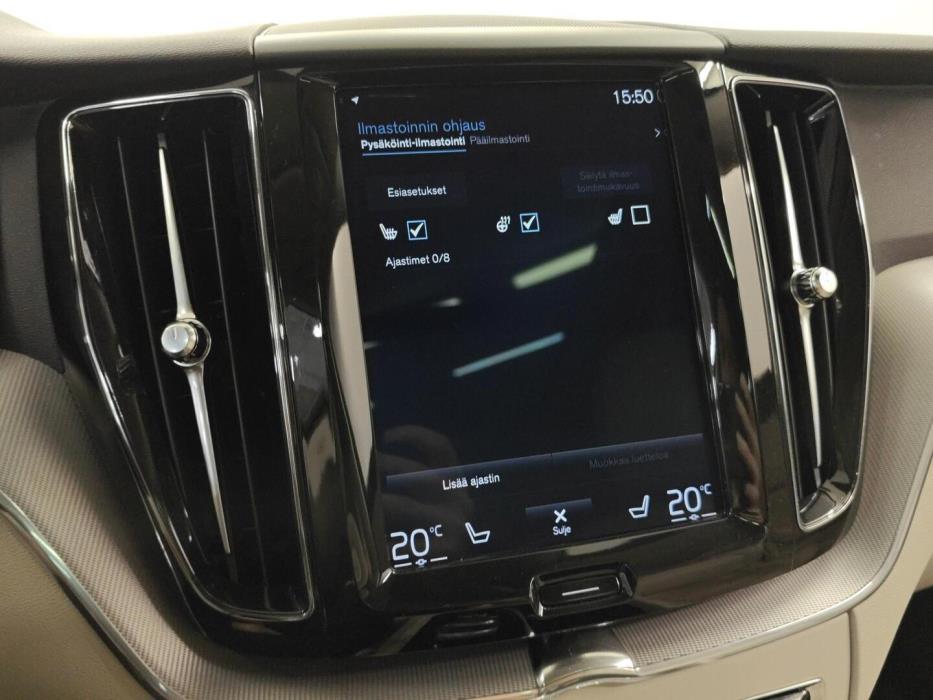 VOLVO XC60 2018