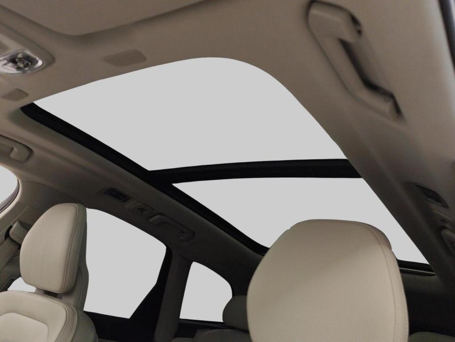 VOLVO XC60 2018