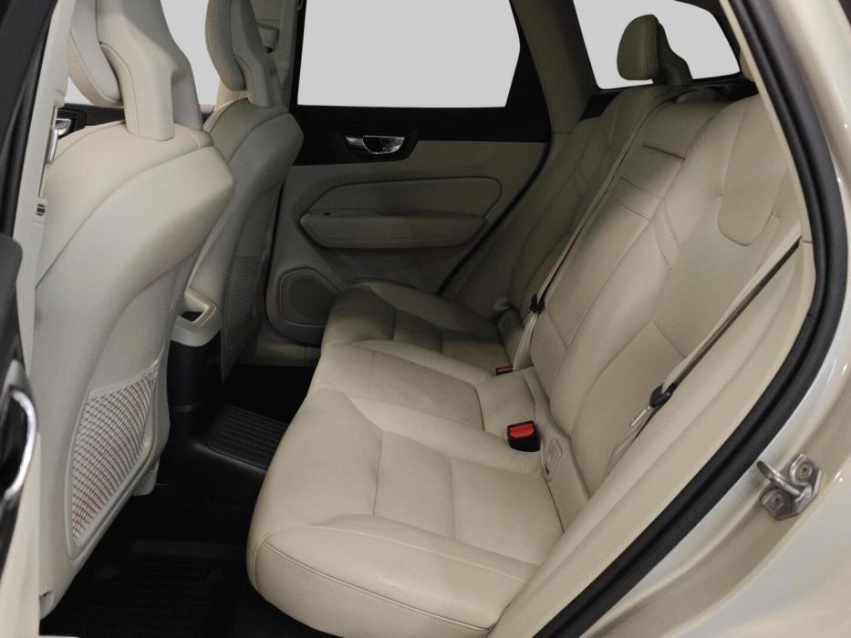 VOLVO XC60 2018