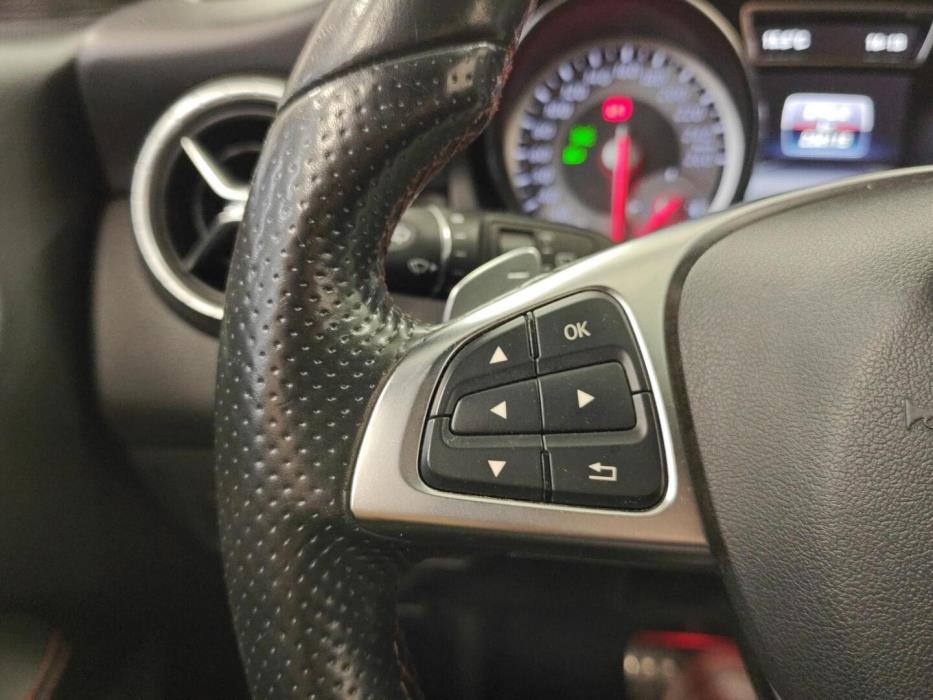 MERCEDES-BENZ CLA 2016