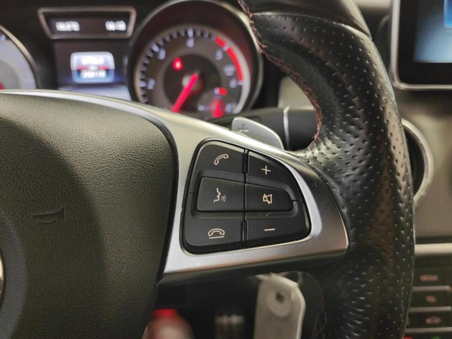 MERCEDES-BENZ CLA 2016