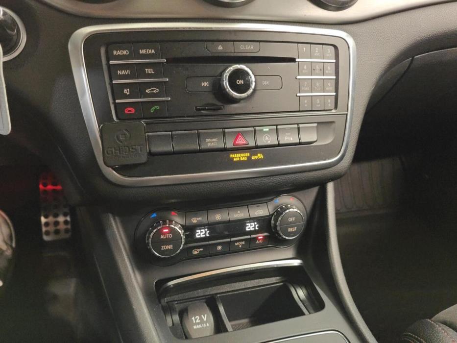 MERCEDES-BENZ CLA 2016